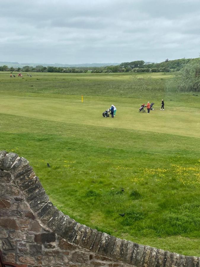Golf Court View, Elie Apartment Exterior photo